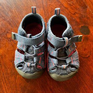 Infant Girl's Keen Sandals- Size‎ 4